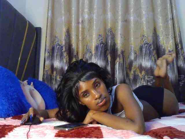 L0nelyP3arl L0nelyP3arl