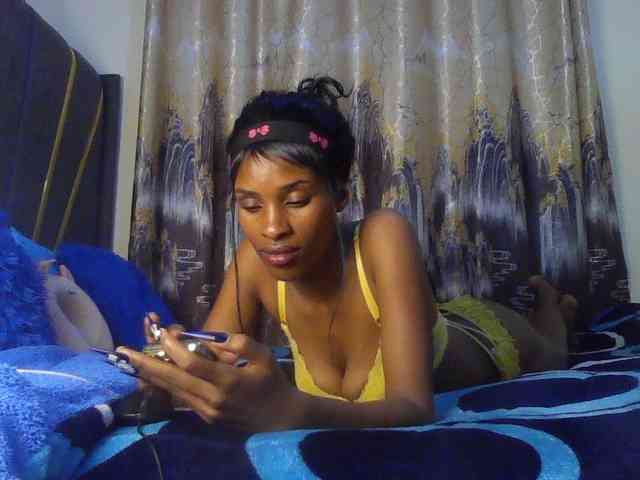 L0nelyP3arl L0nelyP3arl