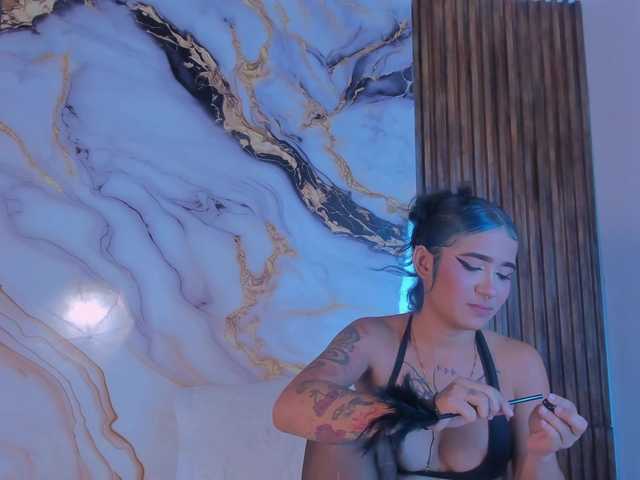 azul--honey's BongaCams show and profile