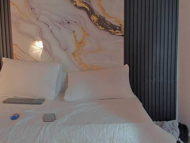 azul--honey's BongaCams show and profile