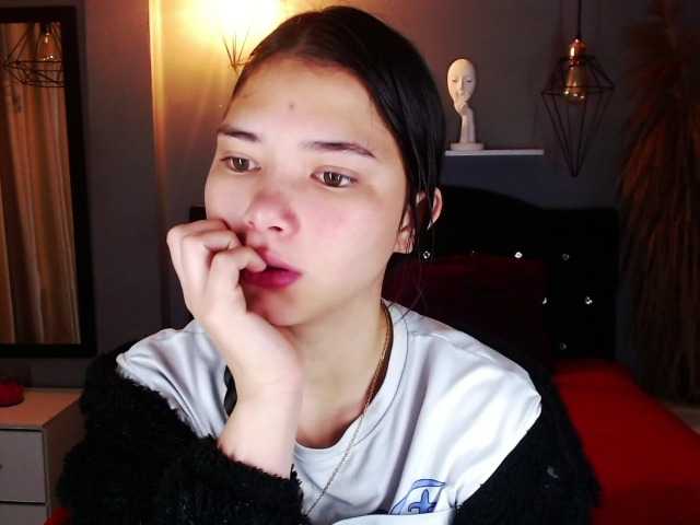 lizziesweets webcam bongacams model stream image