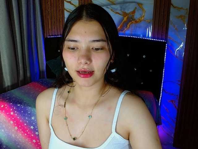 lizziesweets's BongaCams show and profile