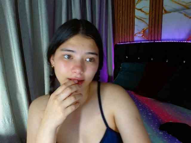 lizziesweets Live Webcam on BongaCams