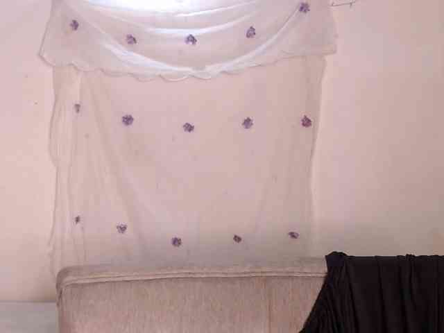 maraa2lee Live Webcam on BongaCams