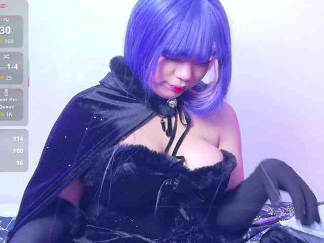 cutiecurvyForeign cutiecurvyForeign