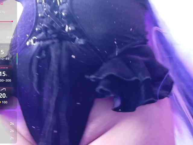 cutiecurvyForeign cutiecurvyForeign