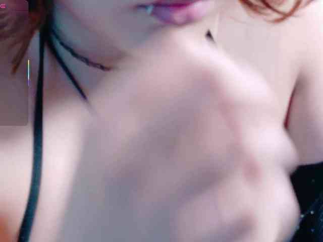 cutiecurvyForeign cutiecurvyForeign