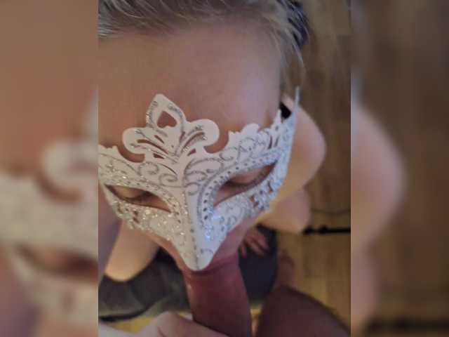 Max-and-Nika preview