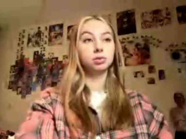 LucreciaSoricelli webcam