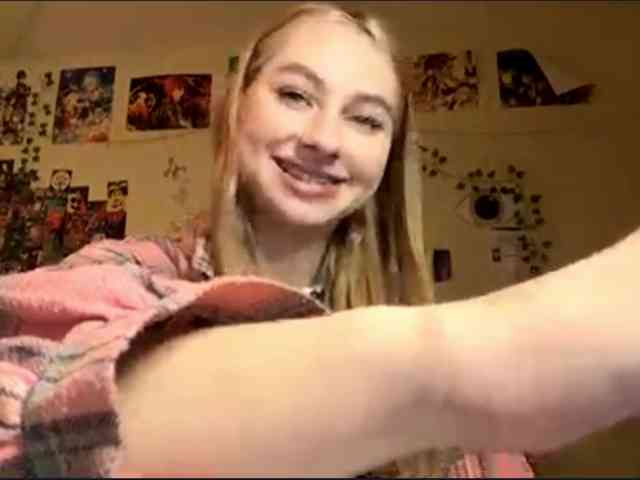 LucreciaSoricelli webcam