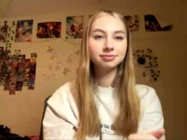 LucreciaSoricelli webcam