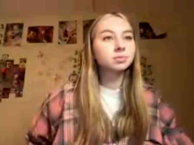 LucreciaSoricelli webcam