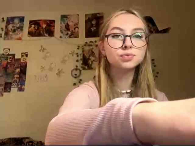 LucreciaSoricelli webcam