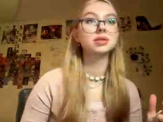 LucreciaSoricelli webcam