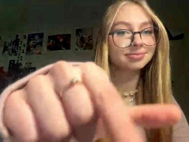 LucreciaSoricelli webcam