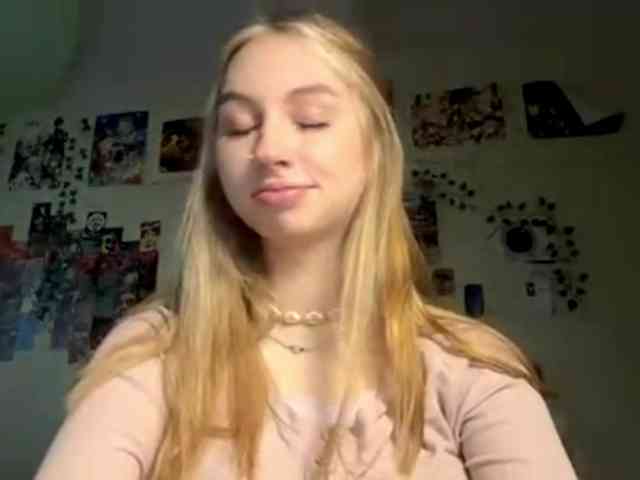 LucreciaSoricelli webcam