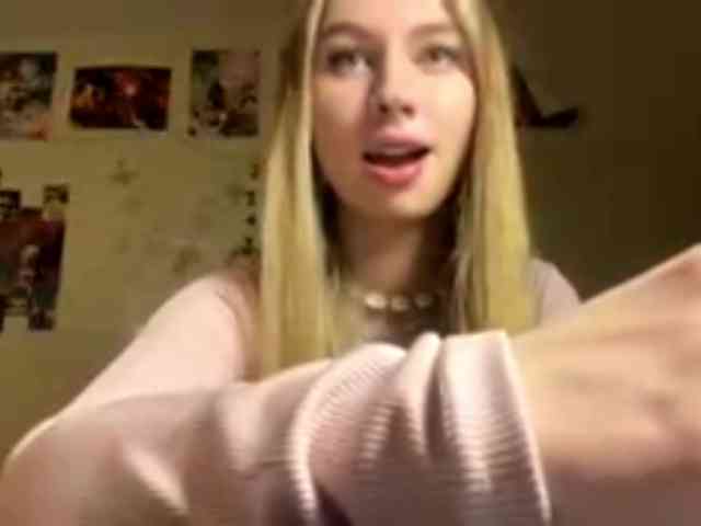 LucreciaSoricelli webcam