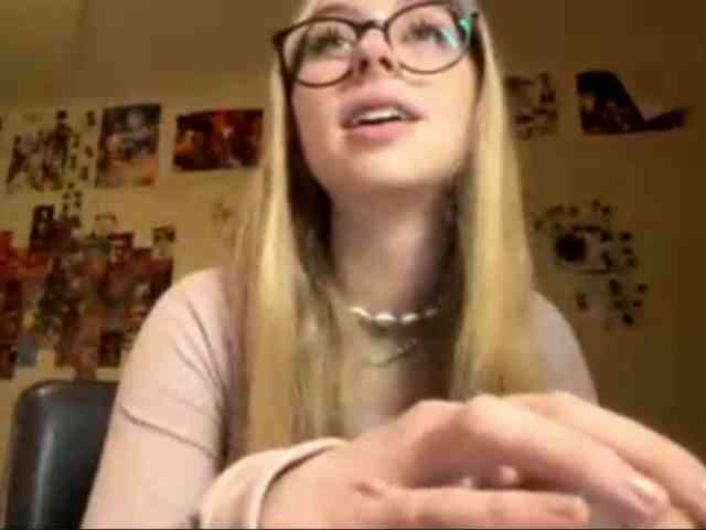 LucreciaSoricelli webcam