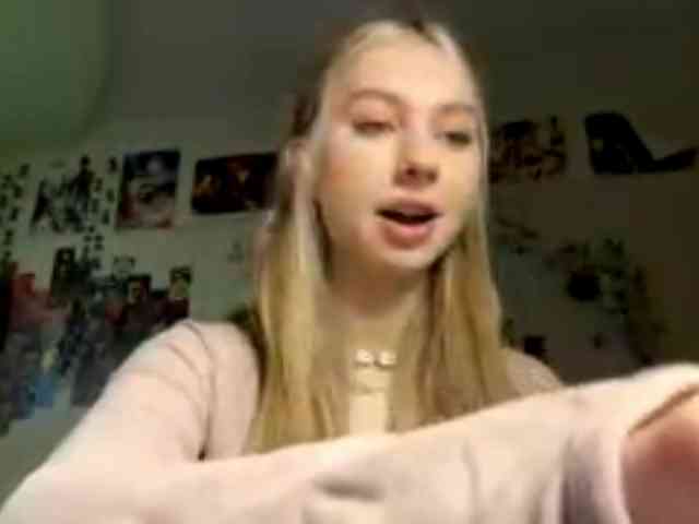 LucreciaSoricelli webcam