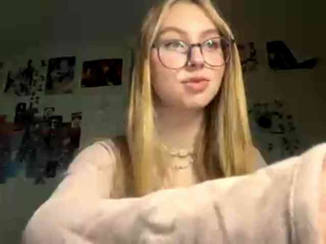 LucreciaSoricelli webcam