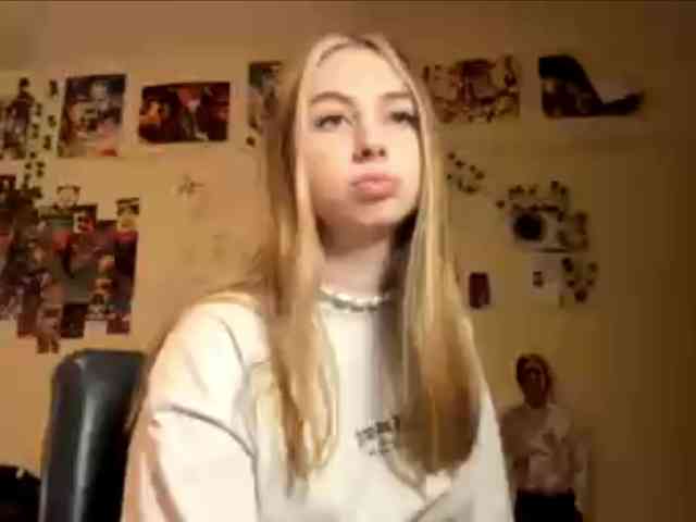 LucreciaSoricelli webcam