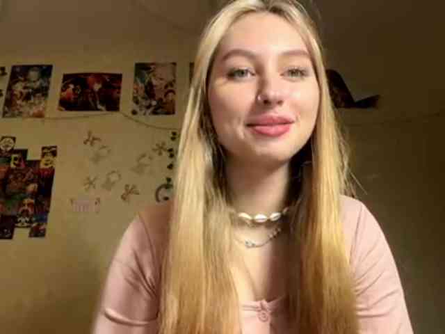 LucreciaSoricelli webcam