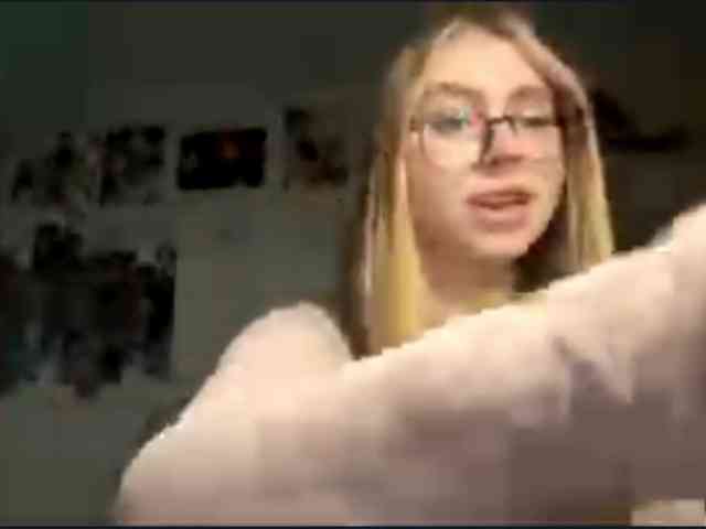 LucreciaSoricelli webcam