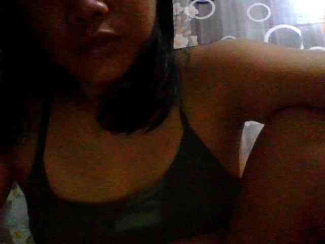 Pretty-Lexiex webcam