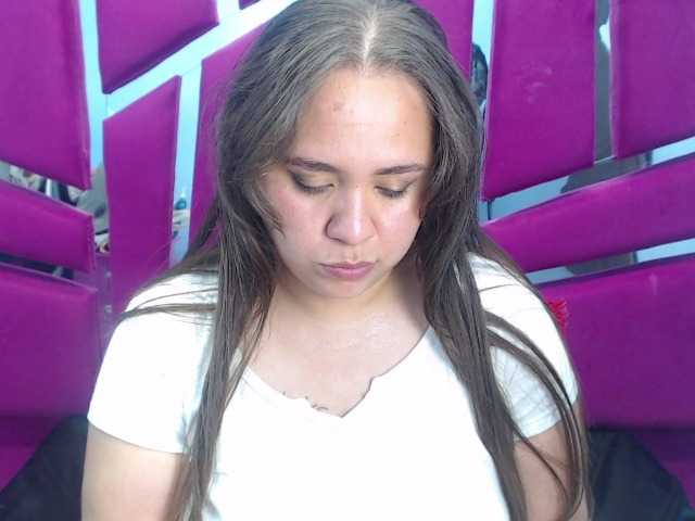 LucyOwen18's BongaCams show and profile