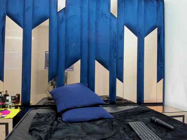 PerlaJhonsonRs webcam