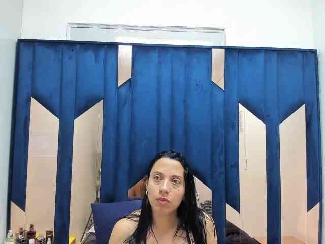 PerlaJhonsonRs webcam