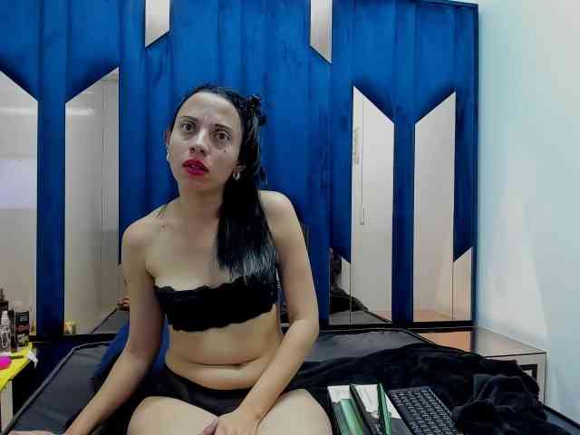 PerlaJhonsonRs webcam