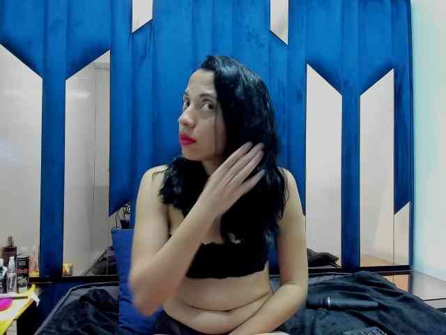 PerlaJhonsonRs webcam