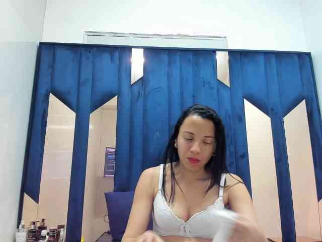 PerlaJhonsonRs webcam