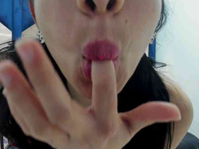 PerlaJhonsonRs webcam