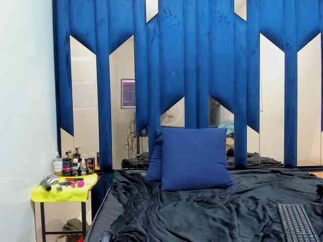 PerlaJhonsonRs webcam