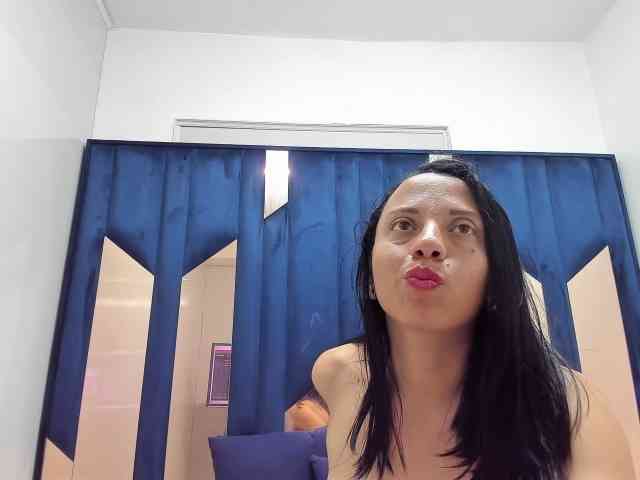 PerlaJhonsonRs webcam