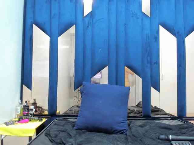 PerlaJhonsonRs webcam