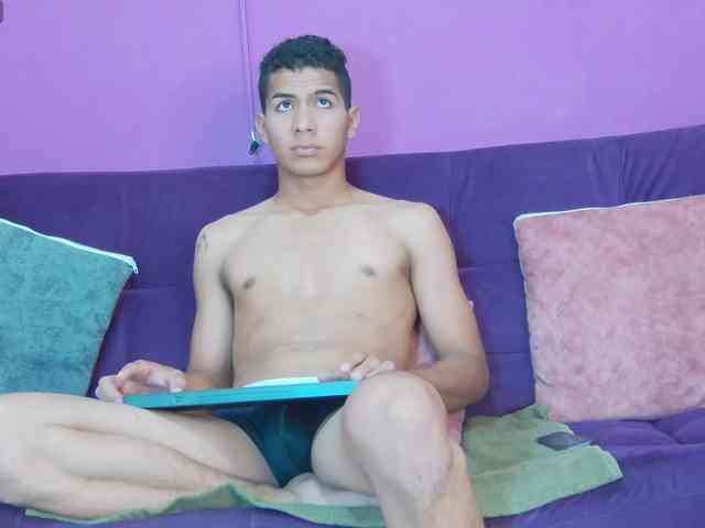 Noah-Greenhart Noah-Greenhart