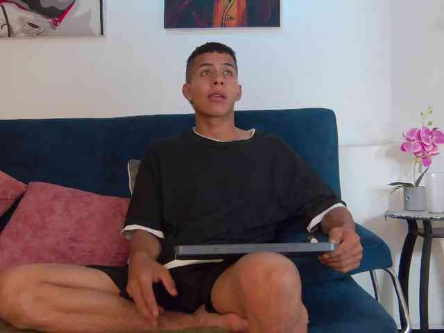 Noah-Greenhart Noah-Greenhart