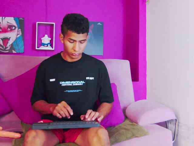 Noah-Greenhart Noah-Greenhart