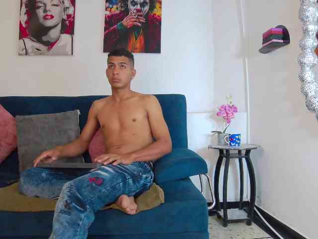 Noah-Greenhart Noah-Greenhart