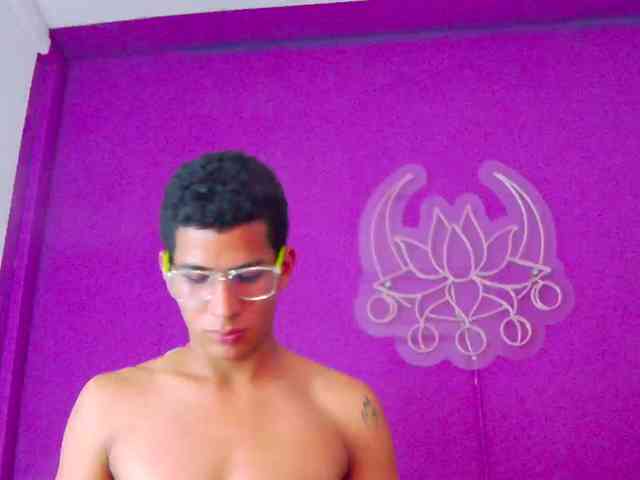 Noah-Greenhart Noah-Greenhart