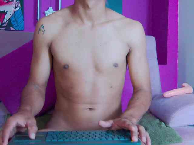 Noah-Greenhart Noah-Greenhart