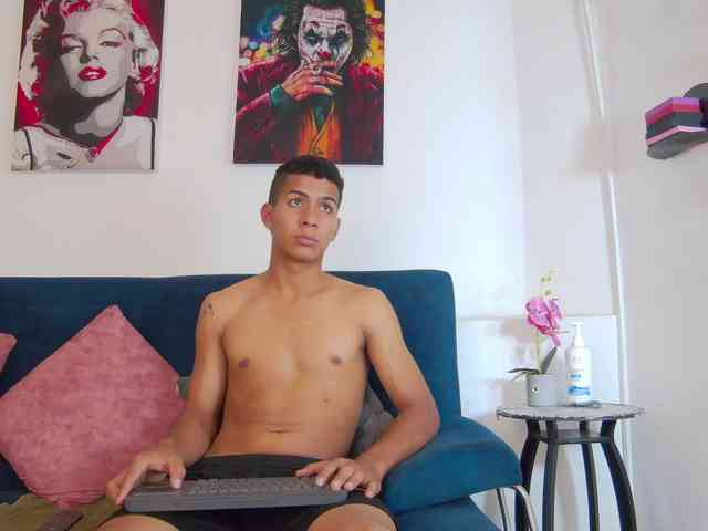 Noah-Greenhart Noah-Greenhart