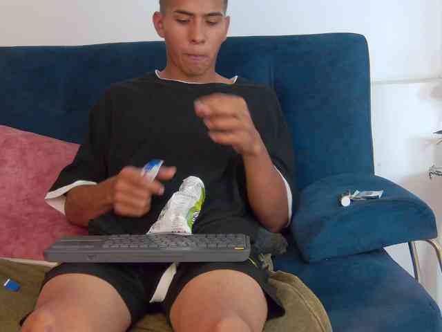 Noah-Greenhart Noah-Greenhart