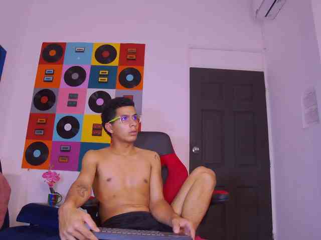 Noah-Greenhart Noah-Greenhart