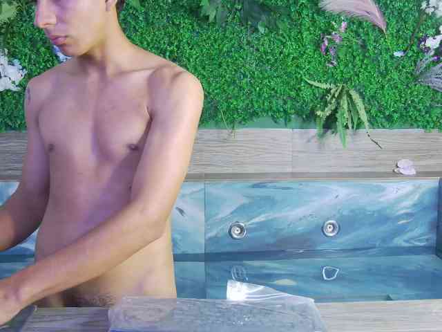 Noah-Greenhart Noah-Greenhart