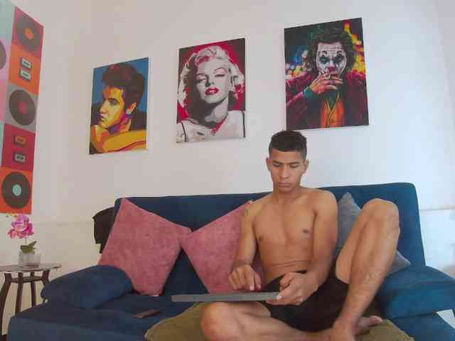 Noah-Greenhart Noah-Greenhart