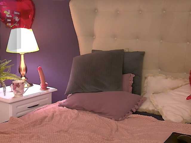 SeniGrandee's BongaCams show and profile